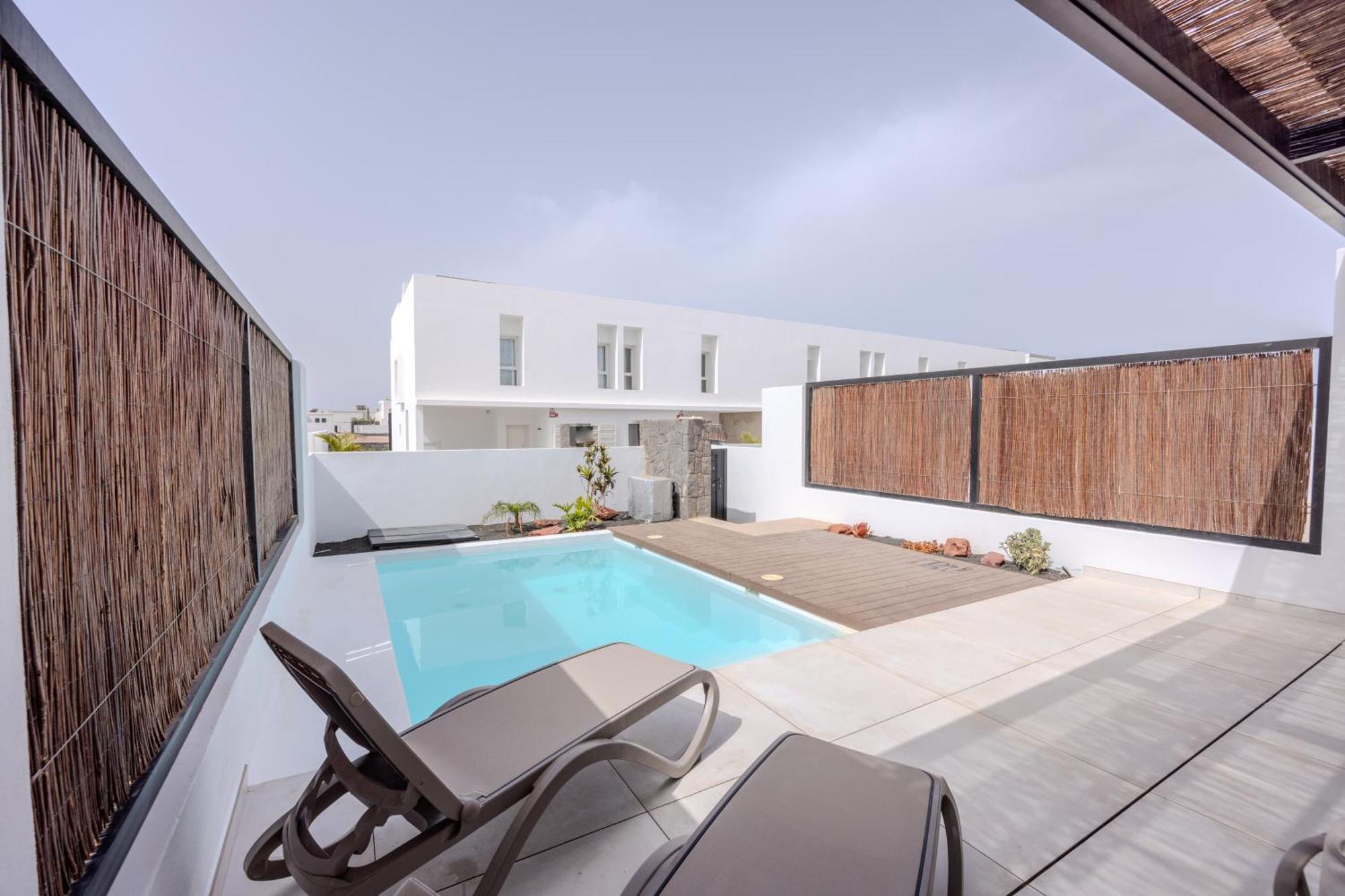Serena Holiday Homes By Livvo Playa Blanca  Exterior foto